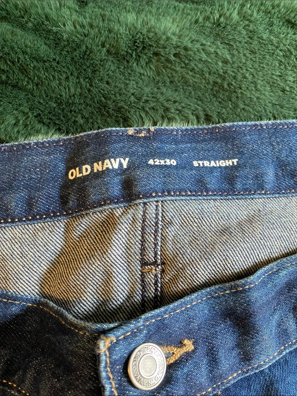 Old Navy Men’s Straight Jeans in Blue Wash